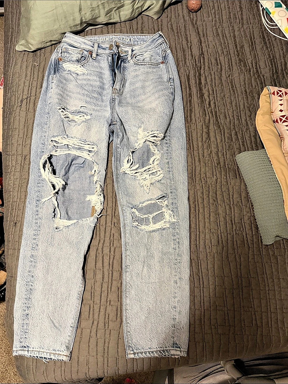 American Eagle AE Ripped Mom Jean Distressed Boyfriend Jeans Blue